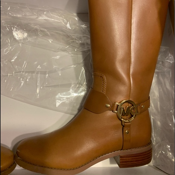 Michael kors boots - Picture 5 of 9